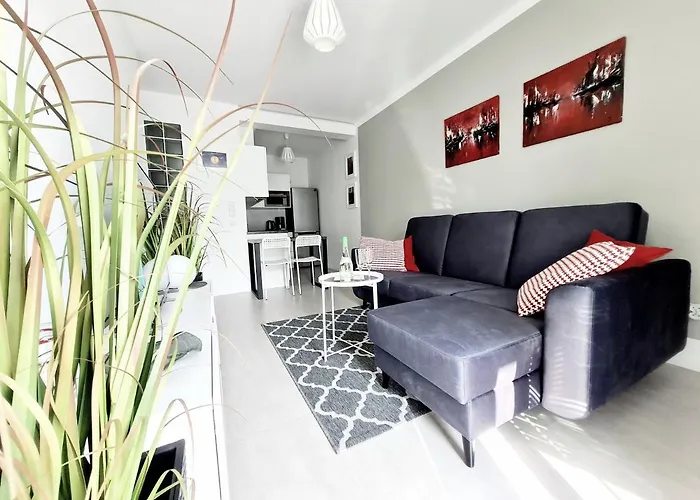 Apartment 1A