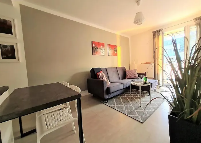 Apartment 1A